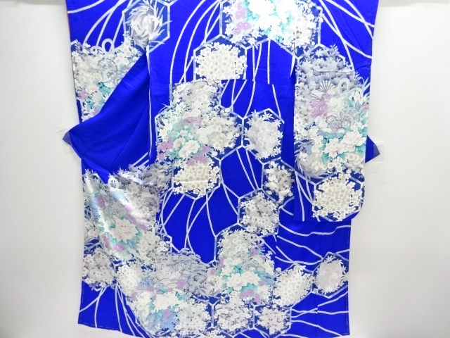 アンティーク　鼓に草花模様刺繍振袖